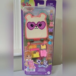 Polly Pocket Cutie Bear Picnic Mini Playset with 1 Micro Doll